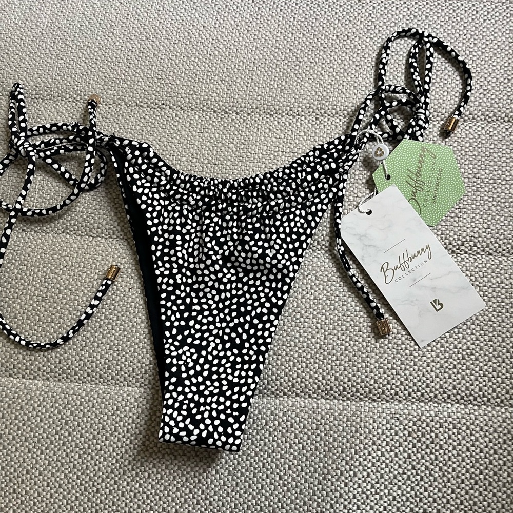 Buffbunny Bikini Bottoms | NWT | Swimwear